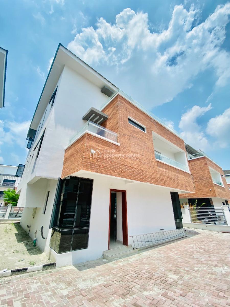 Deluxe 5-bedroom Detached House with Attached 2-room Bq and Pool, Periwinkle Estate, Lekki Phase 1, Lekki, Lagos, Detached Duplex for Rent