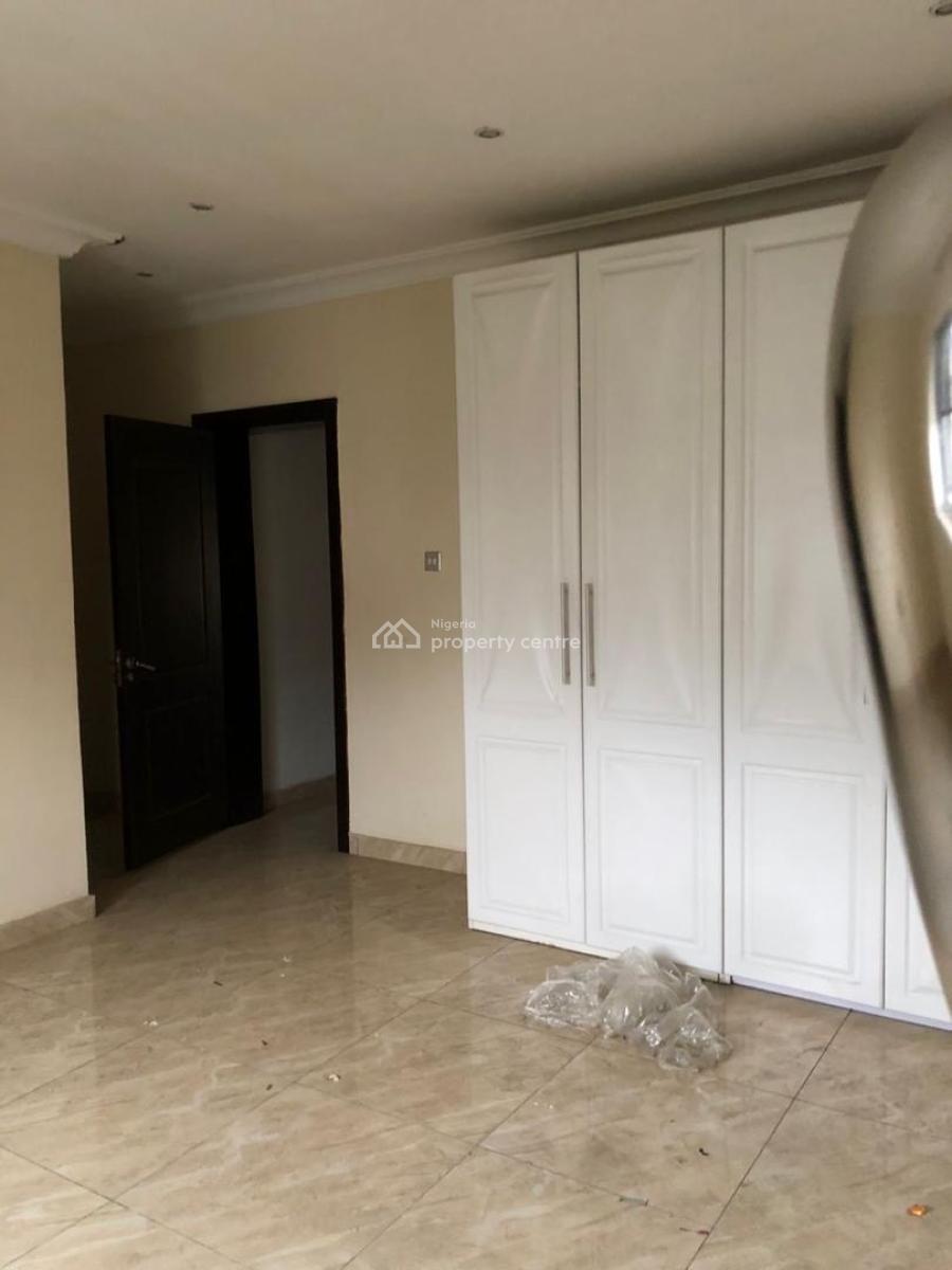 Luxury 4 Bedrooms, Chevron, Lekki, Lagos, Terraced Duplex for Sale