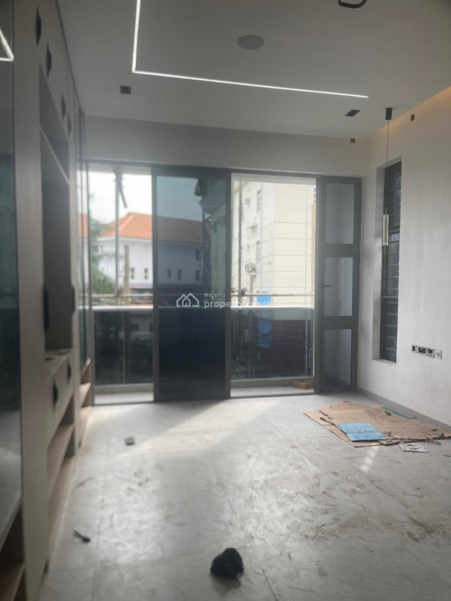 3 Bedroom Apartment with Bq, Maryland, Lagos, Block of Flats for Sale