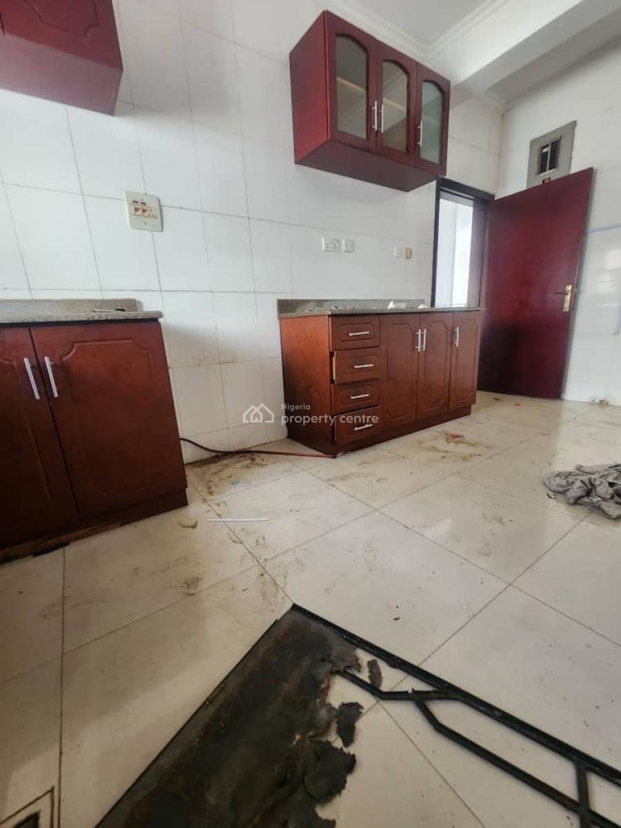 Luxury 5bedroom, Chevron Drive, Lekki, Lagos, Terraced Duplex for Rent