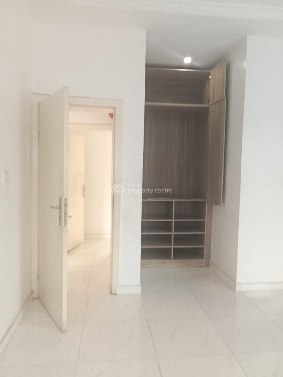 Neat 2bedroom Second Floor Bring Your Generator Secured Estate, Access Coded Estate, Lekki, Lagos, Flat / Apartment for Rent