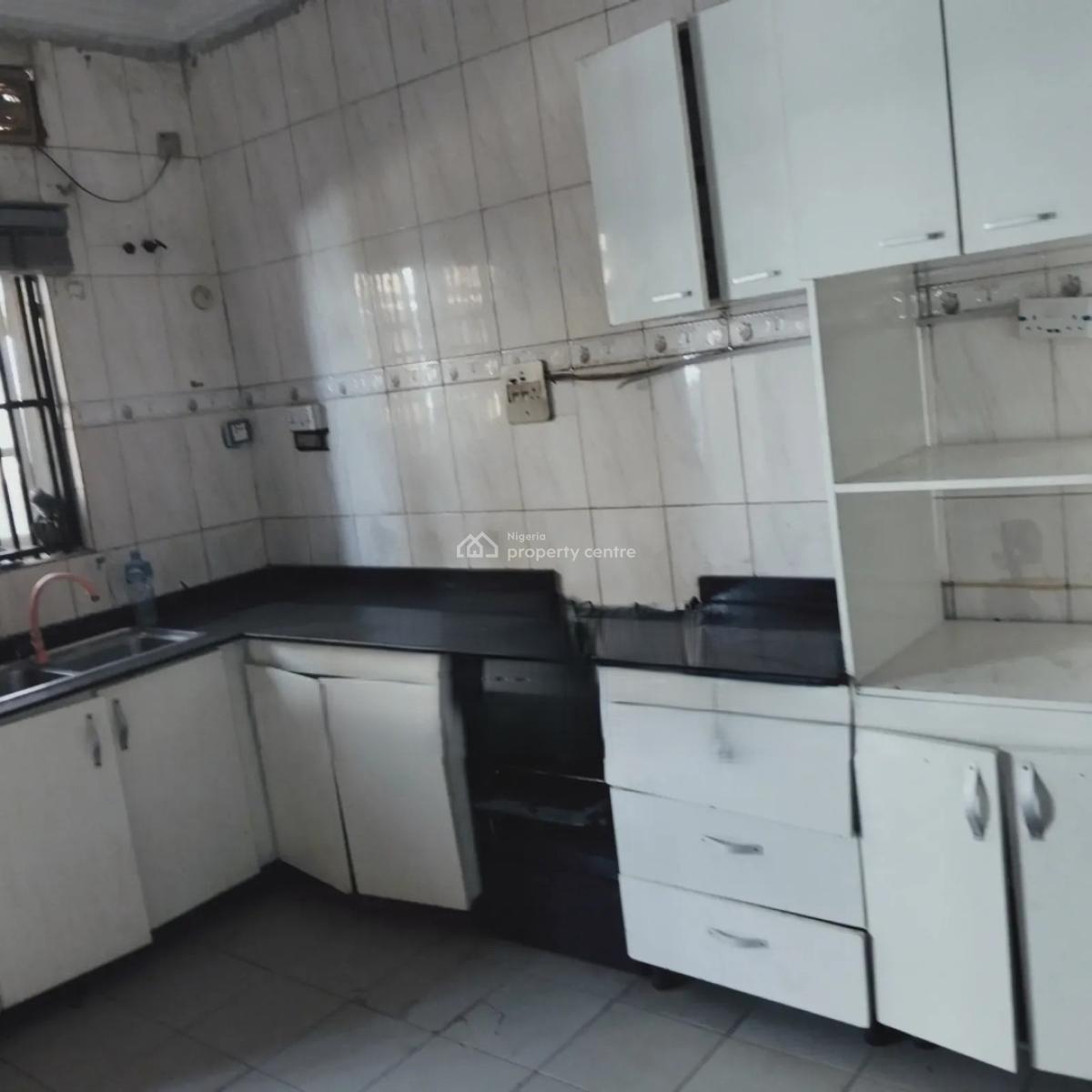 Luxury 4 Bedroom Bungalow with Excellent Facilities, Lugbe District, Abuja, Detached Bungalow for Sale