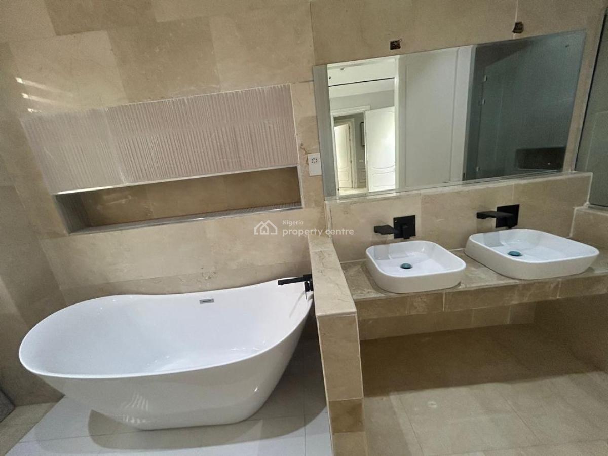 Luxury 4 Bedroom Apartment with Bq, Off Idowu Martins, Victoria Island (vi), Lagos, Flat / Apartment for Sale