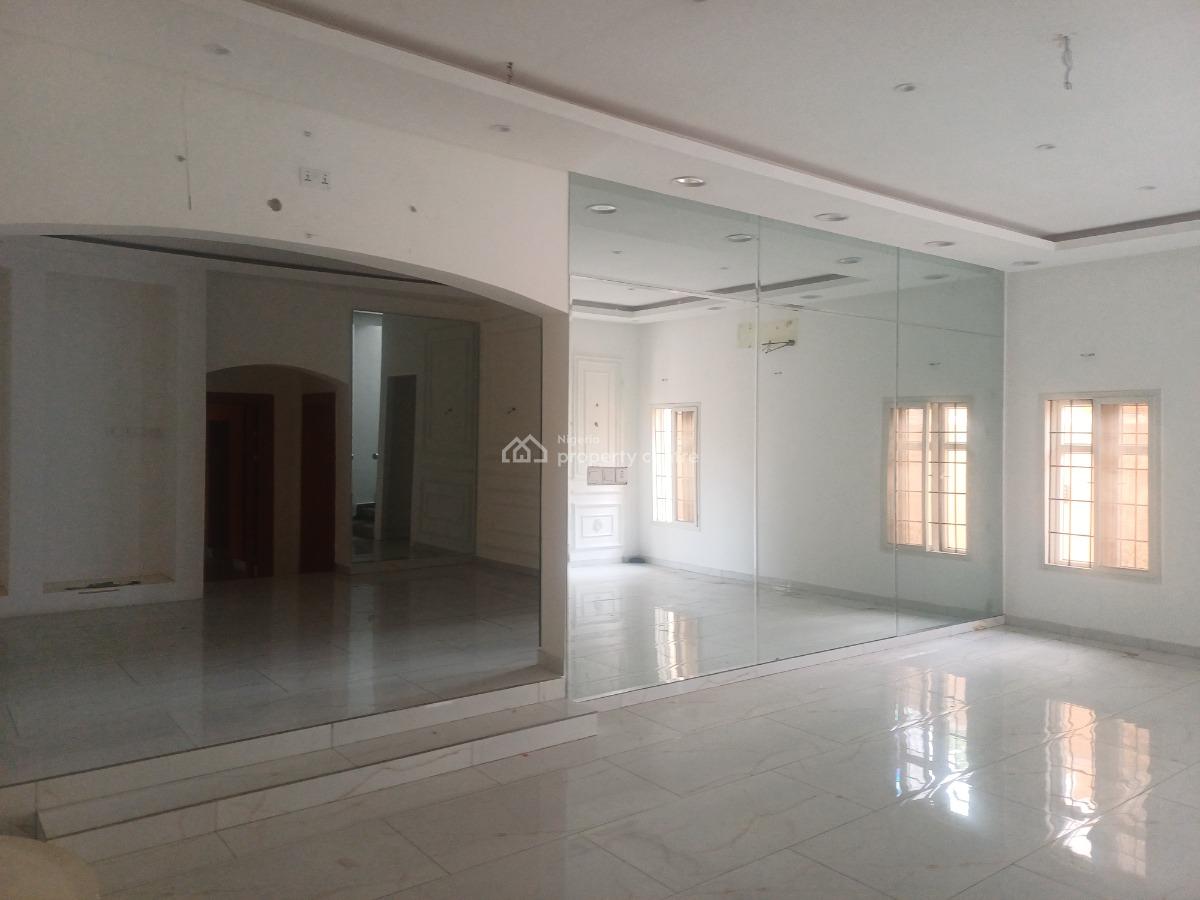 Clean 5 Bedroom Fully Detached Duplex with Bq, Off Admiralty Way, Lekki Phase 1, Lekki, Lagos, Detached Duplex for Rent
