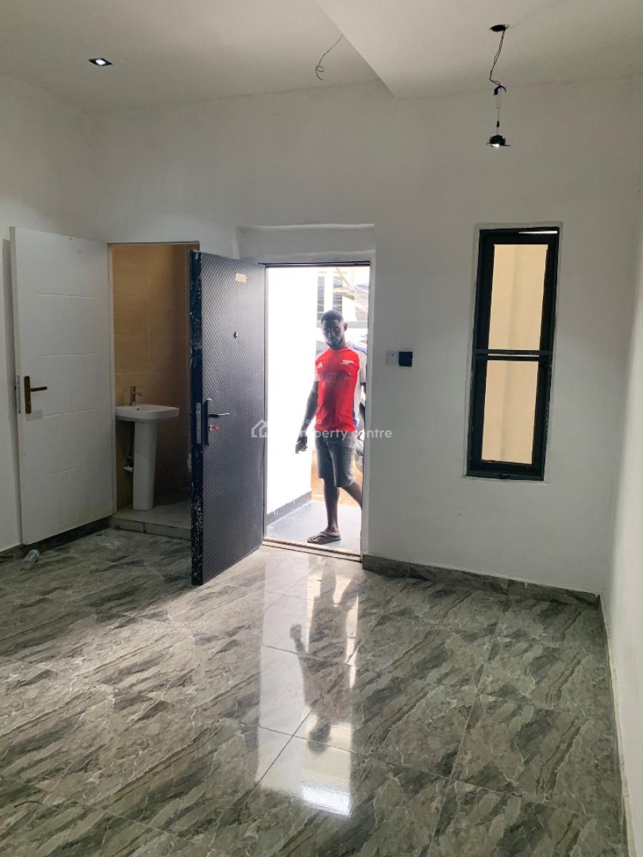 Premium 2 Bedroom Apartment with Gym, Ologolo, Lekki, Lagos, Flat / Apartment for Rent