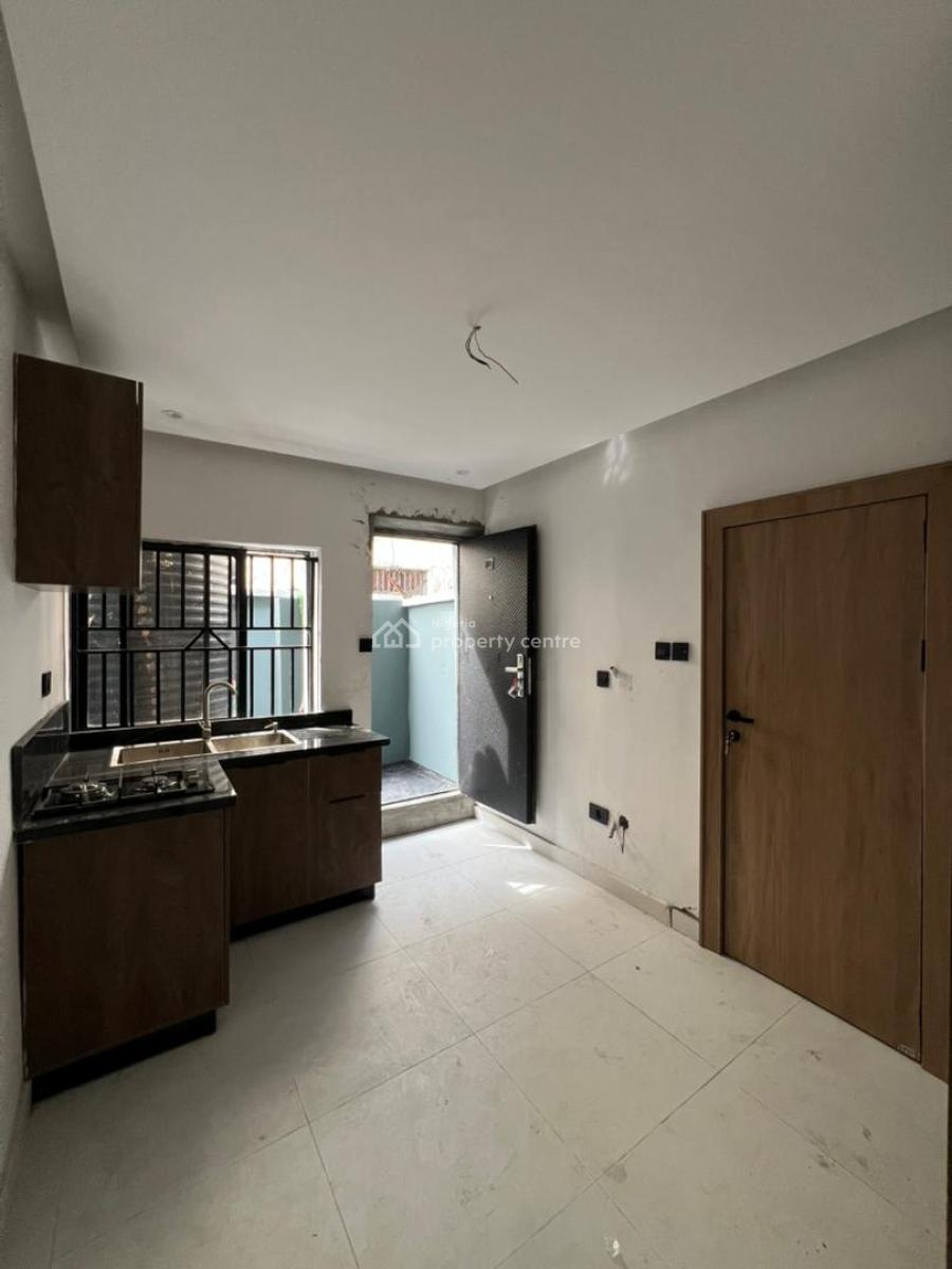 1 Bedroom Apartment, Ikota, Lekki, Lekki, Lagos, Self Contain (single Rooms) for Rent