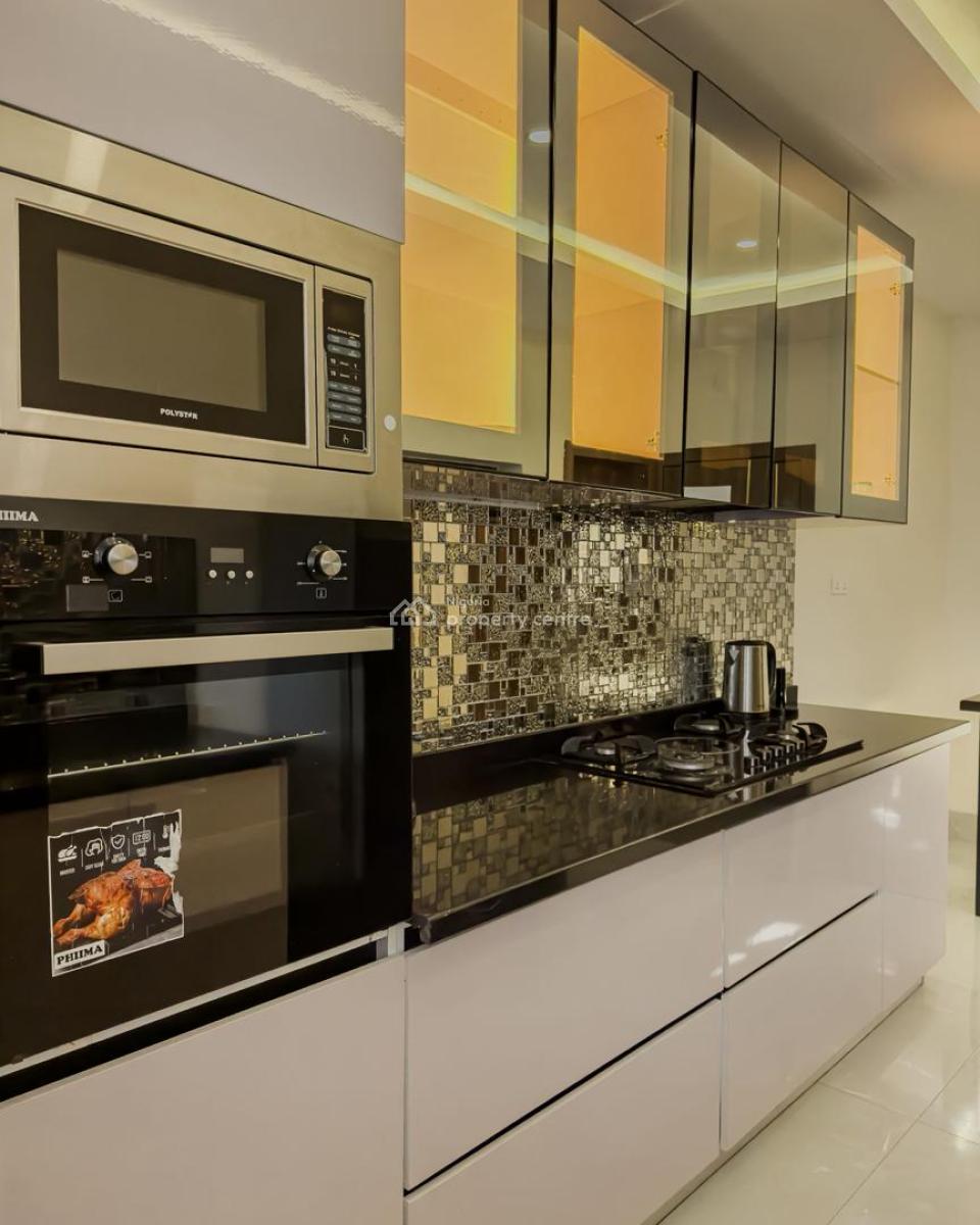 Spacious 3 Bed + Ps5,full Wall Mirrors.., Oniru, Victoria Island (vi), Lagos, Flat / Apartment Short Let