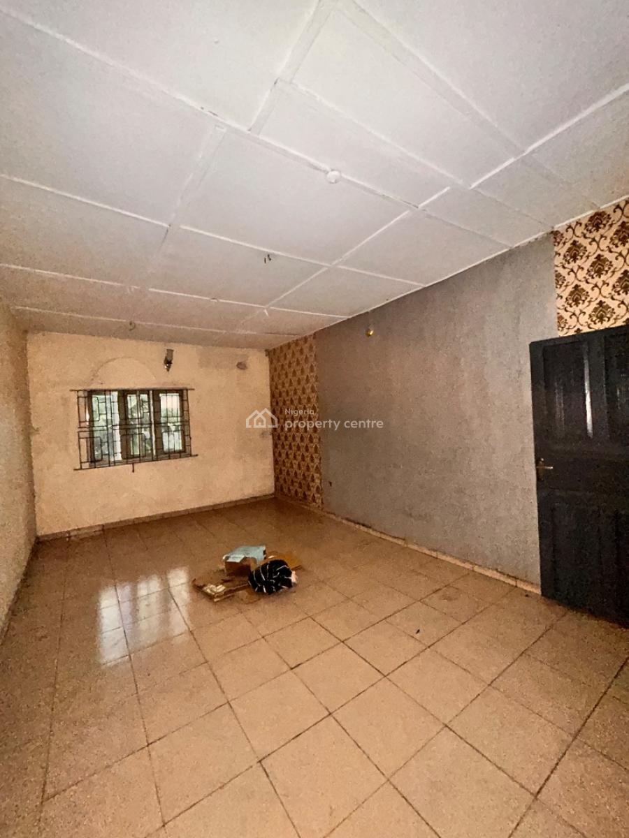 Very Decent 2bedroom Flat (upstairs), Off Ajibola Crescent, Alapere, Ketu, Lagos, Flat / Apartment for Rent