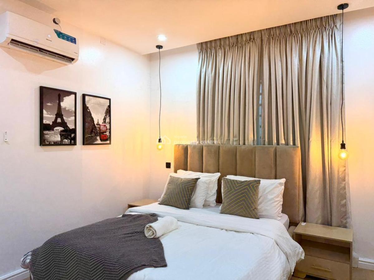 Cute 1 Bed with Pool,ps5,cctv,balcony, Freedom Way, Lekki Phase 1, Lekki, Lagos, Flat / Apartment Short Let