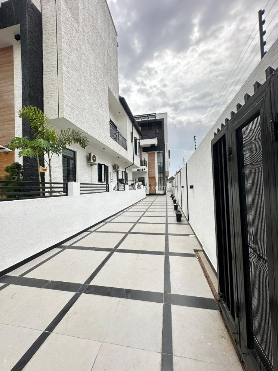 Luxury Spacious 5 Bedroom Fully Detached Duplex with Bq, Gym, Cinema, Ologolo, Lekki, Lagos, Detached Duplex for Sale