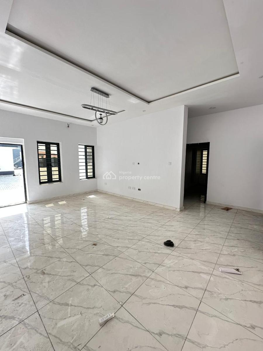 Luxury Spacious 3 Bedroom Apartment, Mobile Road, Ilaje, Ajah, Lagos, Flat / Apartment for Sale