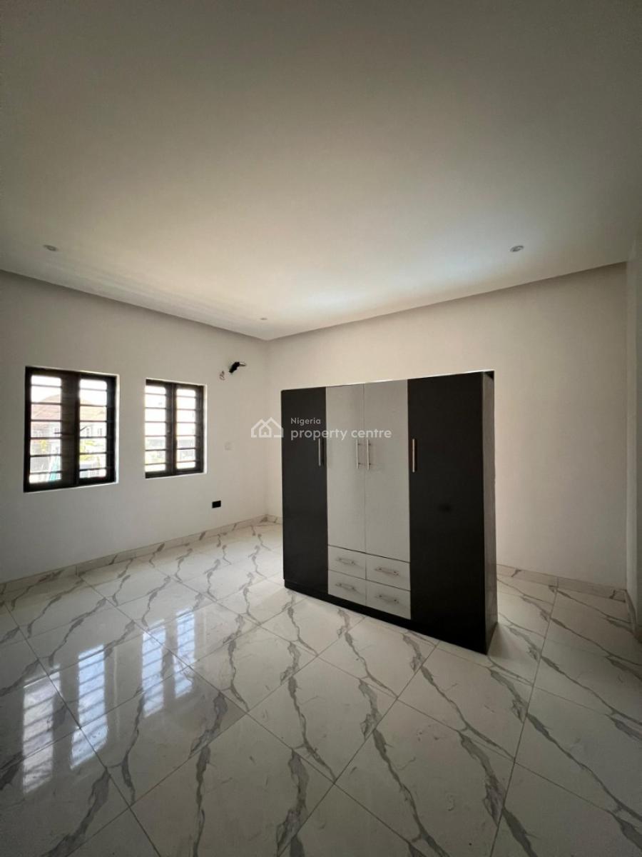 Spacious 2 Bedroom Apartment with Pool, Lekki Scheme 2,ajah, Ajah, Lagos, Flat / Apartment for Rent