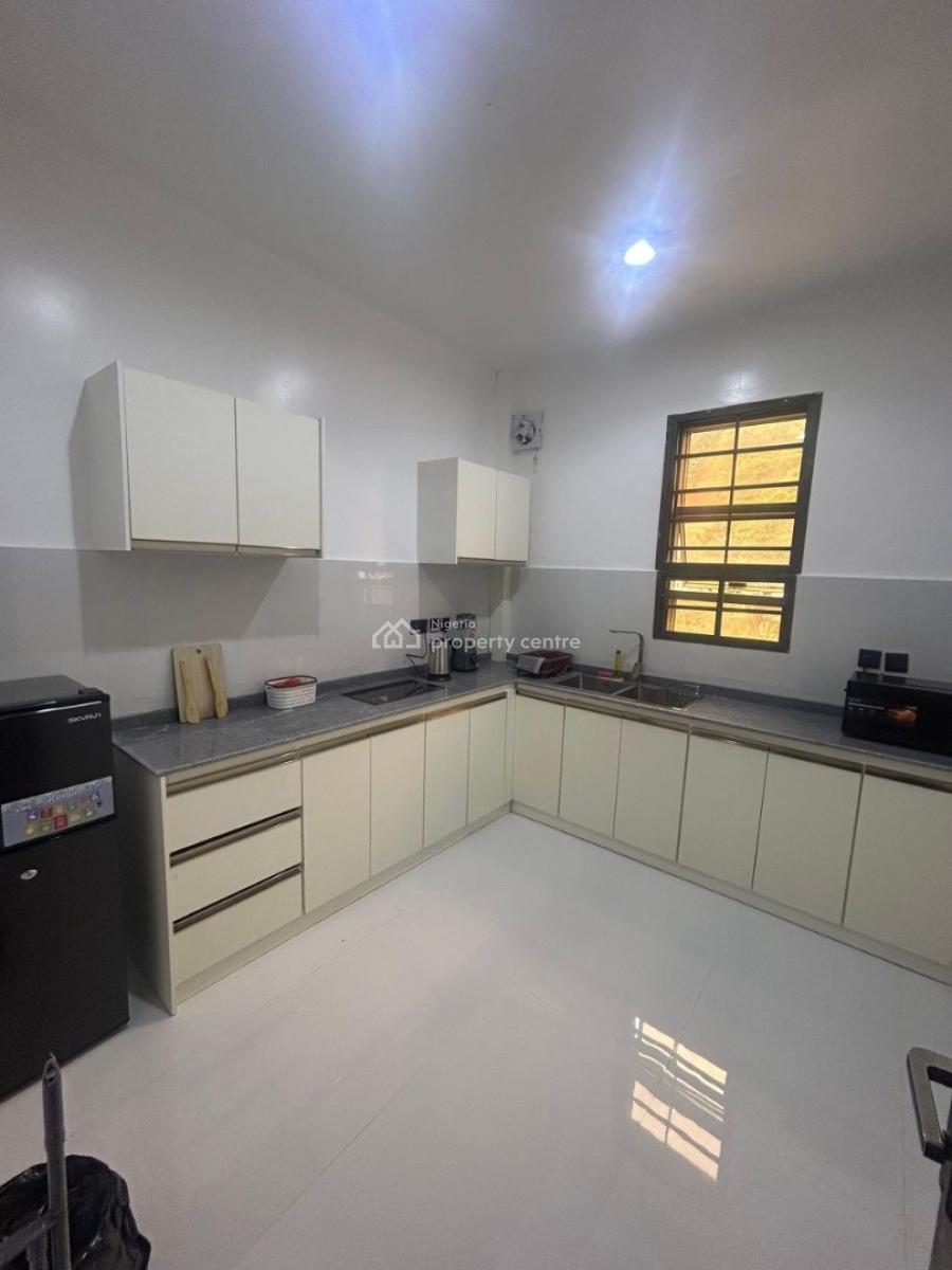4 Units of Cozy One Bedroom Apartments, Parakou Street, Wuse 2, Abuja, Flat / Apartment Short Let