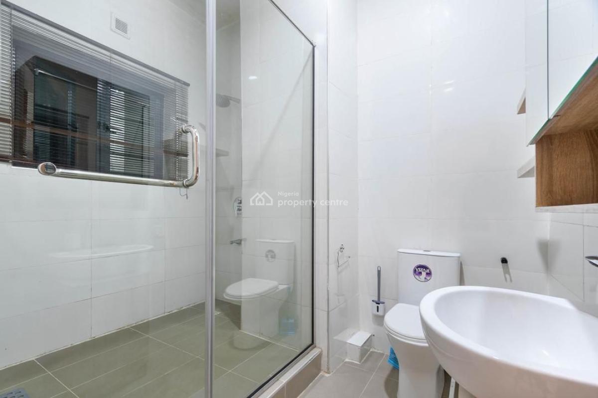 Lux 2 Bedroom with Rooftop Pool, Gym, Lekki Phase 1, Lekki, Lagos, Flat / Apartment Short Let