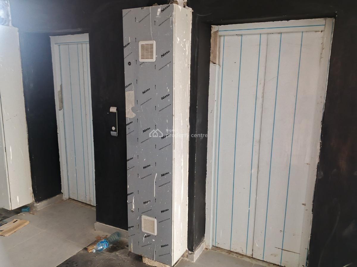 25 Sq Mts 5th Floor Shop Space in a Serviced Shopping Mall, Admiralty Way, Lekki Phase 1, Lekki, Lagos, Shop for Rent
