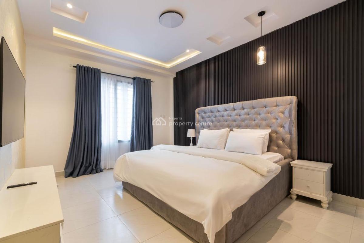 Luxurious Sea View 3 Bed Apartment, Off Admiralty Way, Lekki Phase 1, Lekki, Lagos, Flat / Apartment Short Let