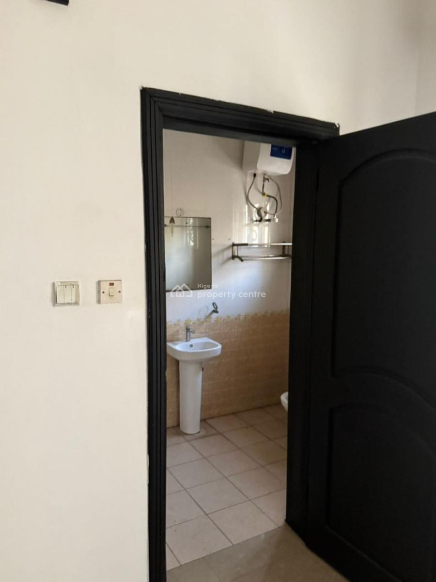 Well Maintained 7 Bedroom Detached Penthouse   and a 2 Bedroom Bq with, Ikoyi, Lagos, Detached Duplex for Rent