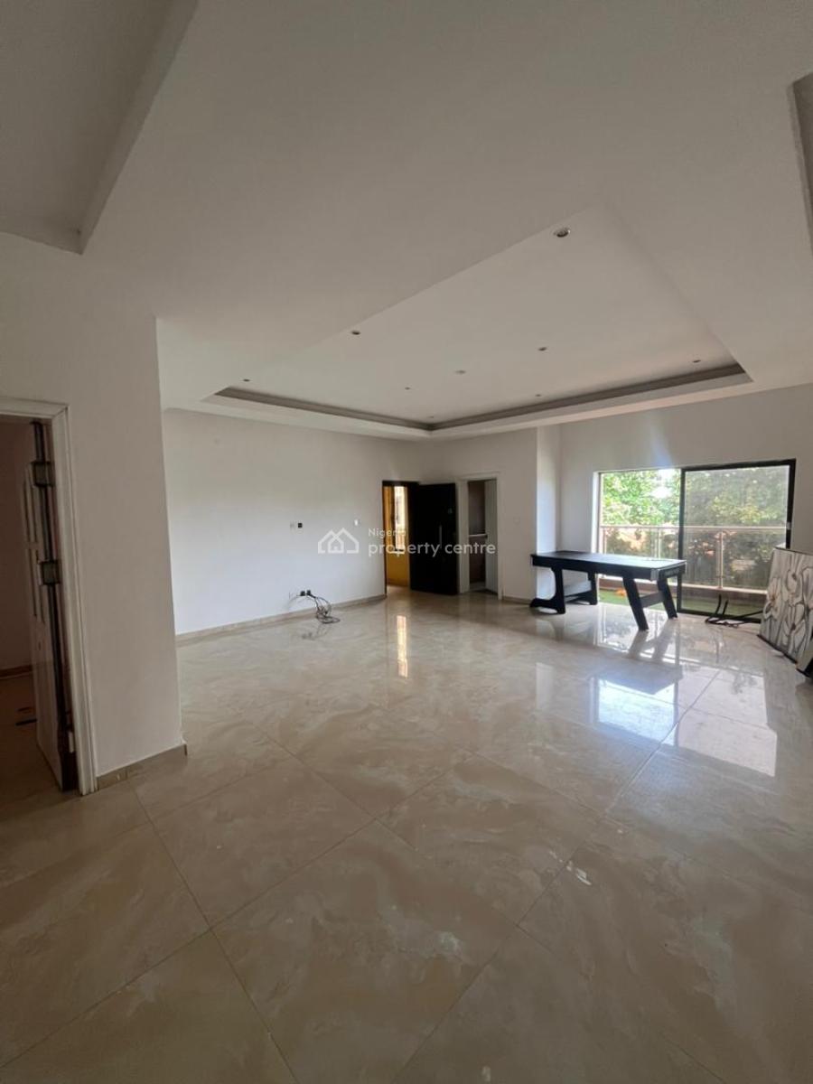 Luxury Service 3 Bedroom Apartment, Lekki Phase 1, Lekki, Lagos, Flat / Apartment for Rent