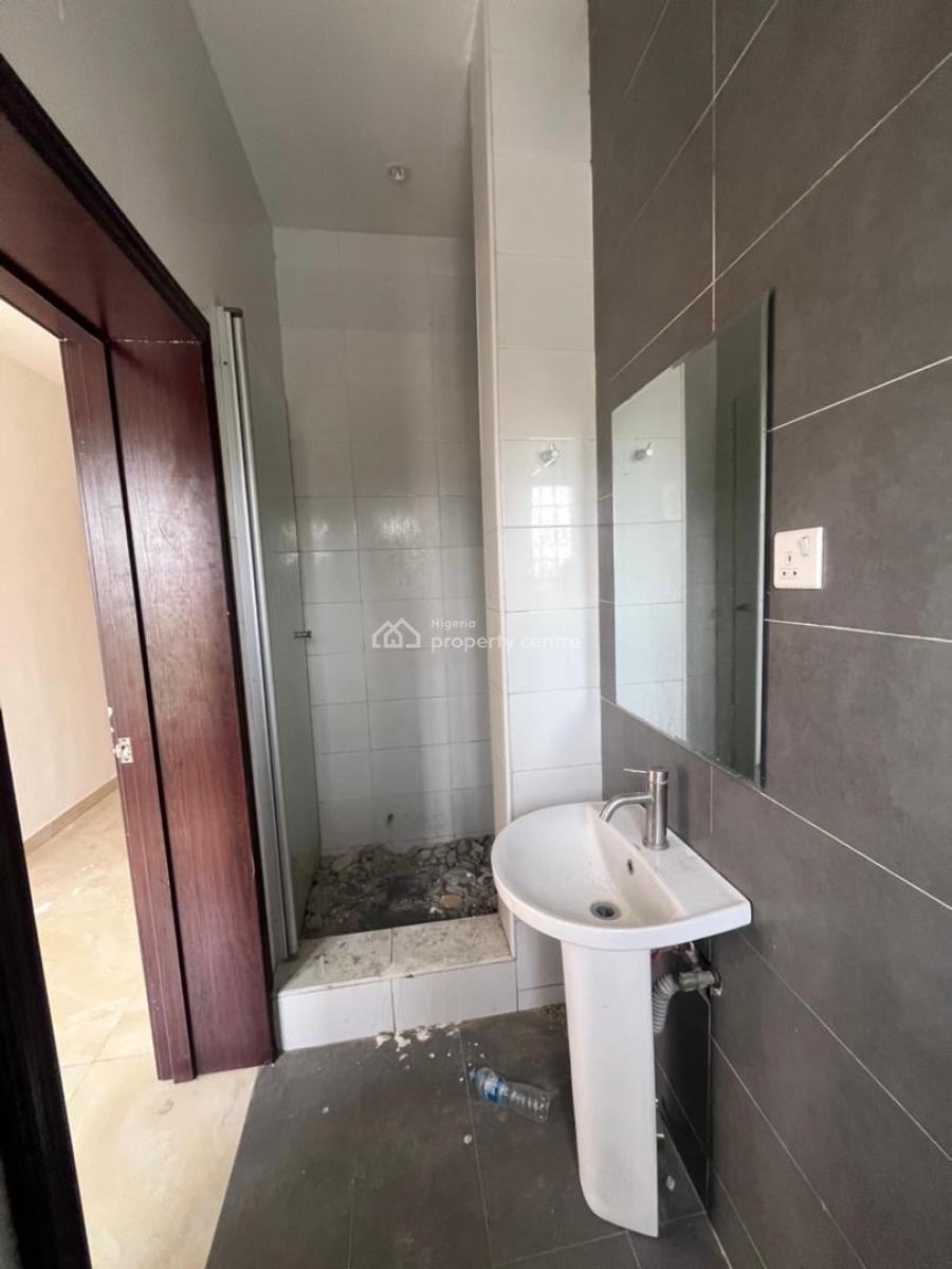 Luxury Service 3 Bedroom Apartment, Lekki Phase 1, Lekki, Lagos, Flat / Apartment for Rent