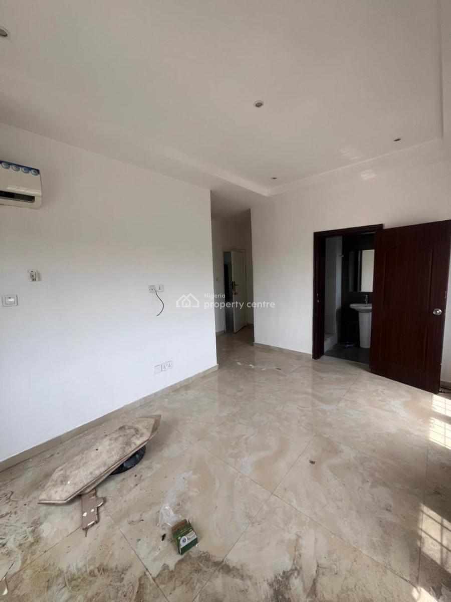 Luxury Service 3 Bedroom Apartment, Lekki Phase 1, Lekki, Lagos, Flat / Apartment for Rent