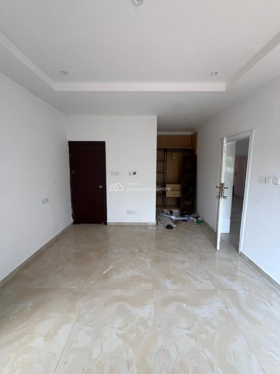 Luxury Service 3 Bedroom Apartment, Lekki Phase 1, Lekki, Lagos, Flat / Apartment for Rent