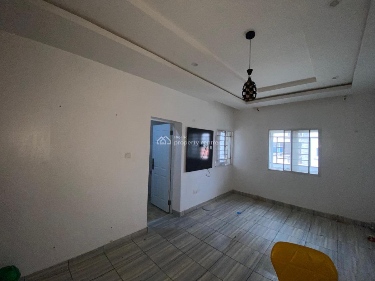 3 Bedroom Apartment with Bq, in a Well Serviced Estate, Wuye, Abuja, Flat / Apartment for Rent