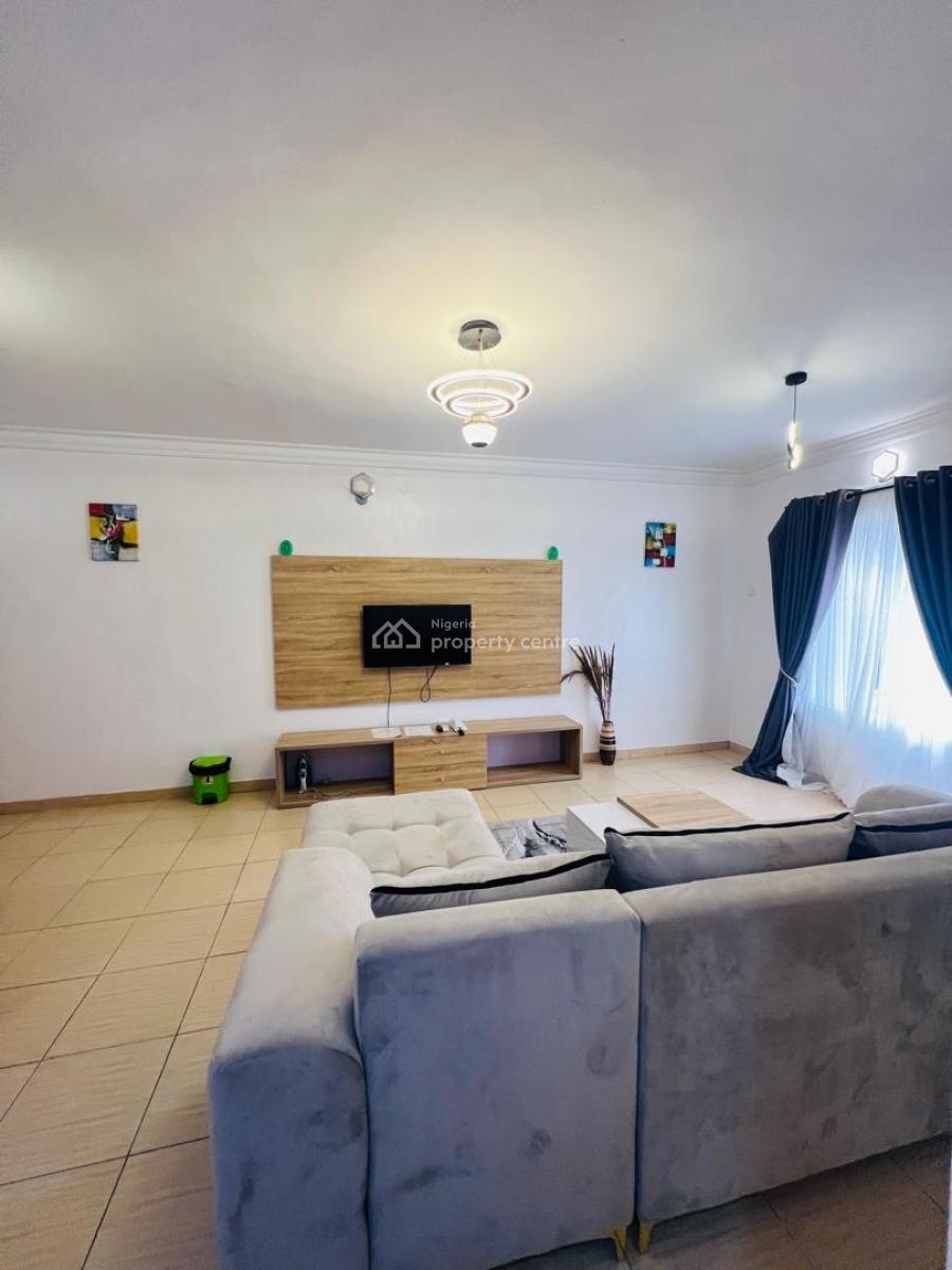 Unfurnished 2 Bedroom Apartment, Ologolo, Lekki, Lagos, Flat / Apartment for Rent