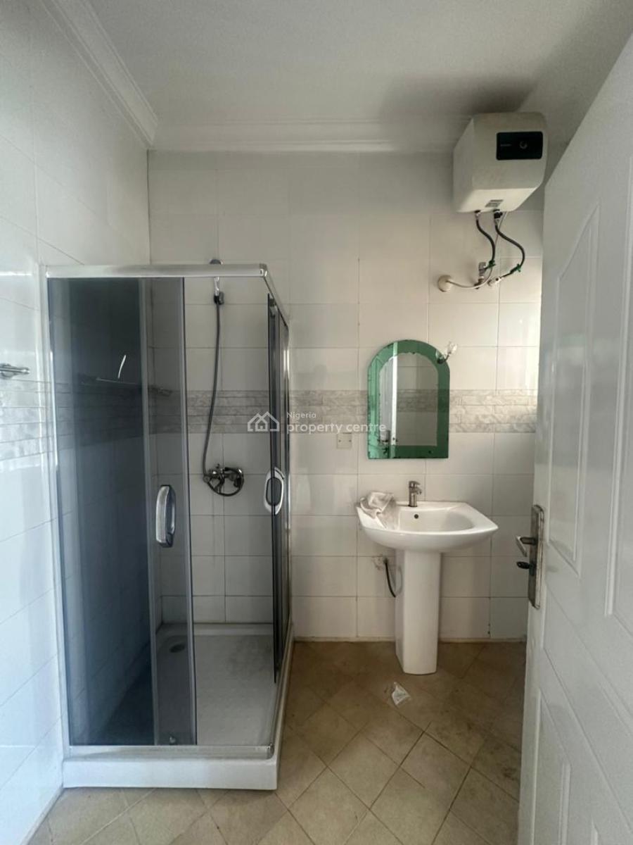 Well Maintained 4 Bedroom Apartment, Chevron, Lekki, Lagos, Flat / Apartment for Rent