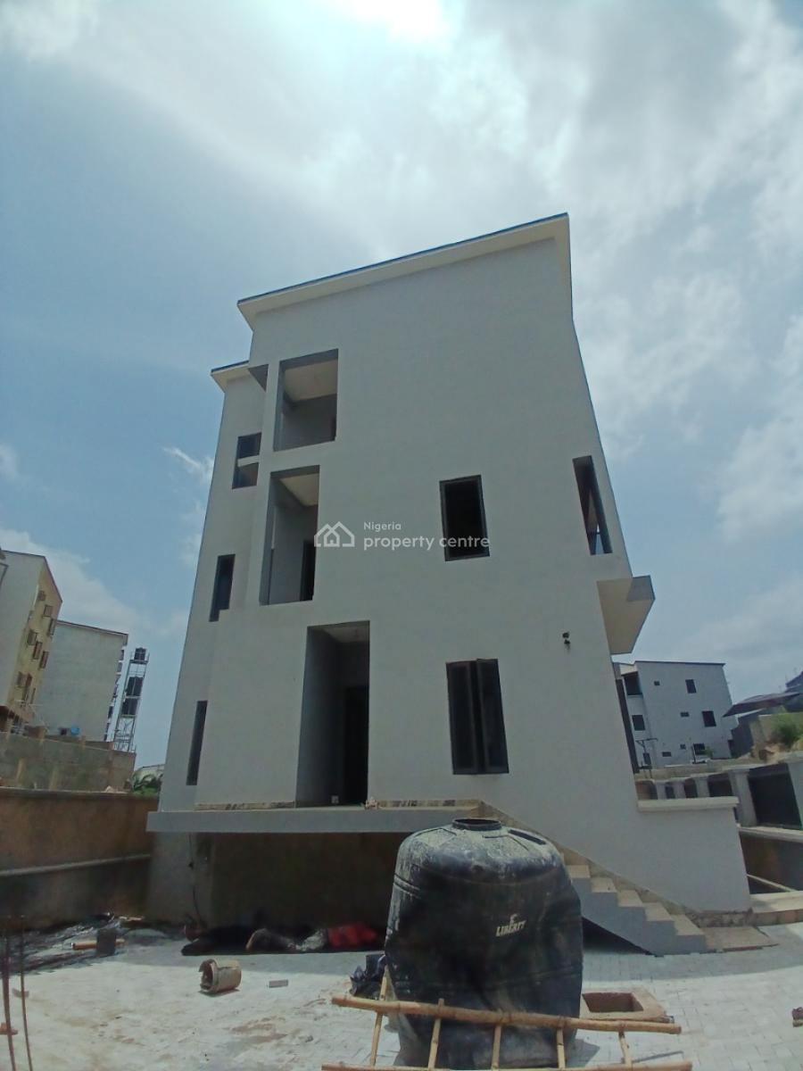 Well Built 5 Bedroom Detached Duplex with a Swimming Pool, Guzape Abuja Diplomatic Zone, Guzape District, Abuja, Detached Duplex for Sale