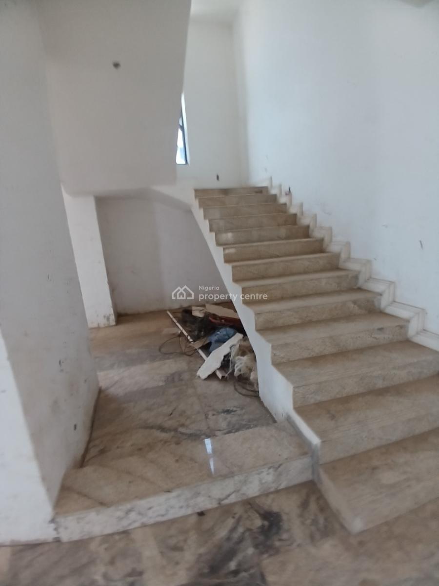 Well Built 5 Bedroom Detached Duplex with a Swimming Pool, Guzape Abuja Diplomatic Zone, Guzape District, Abuja, Detached Duplex for Sale