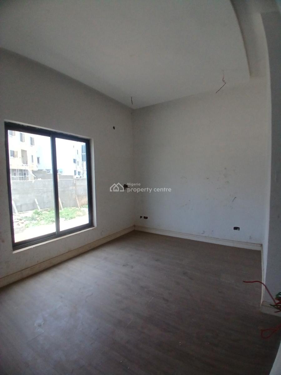 Well Built 5 Bedroom Detached Duplex with a Swimming Pool, Guzape Abuja Diplomatic Zone, Guzape District, Abuja, Detached Duplex for Sale