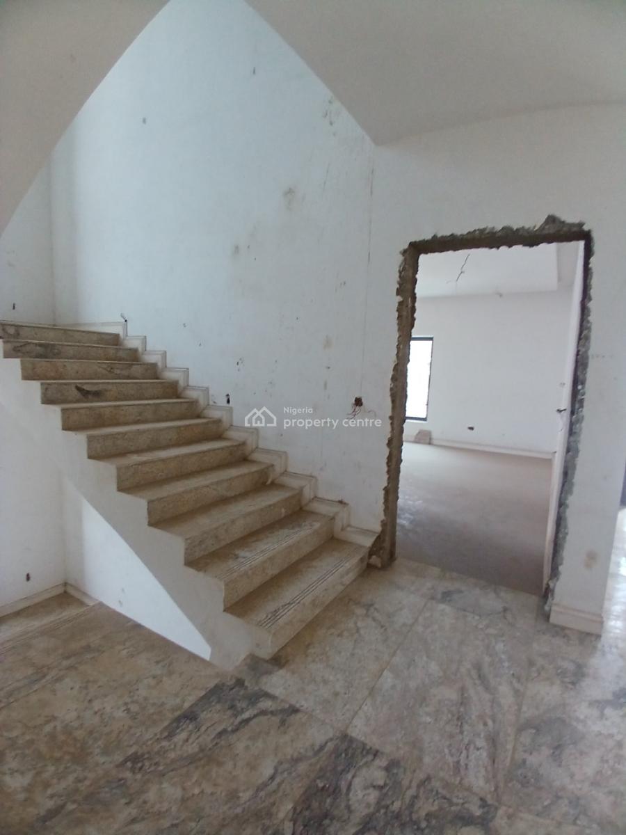 Well Built 5 Bedroom Detached Duplex with a Swimming Pool, Guzape Abuja Diplomatic Zone, Guzape District, Abuja, Detached Duplex for Sale