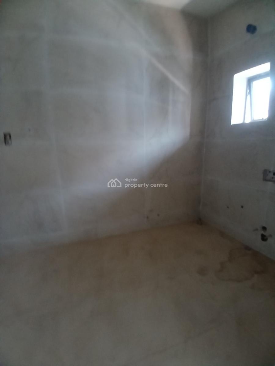 Well Built 5 Bedroom Detached Duplex with a Swimming Pool, Guzape Abuja Diplomatic Zone, Guzape District, Abuja, Detached Duplex for Sale