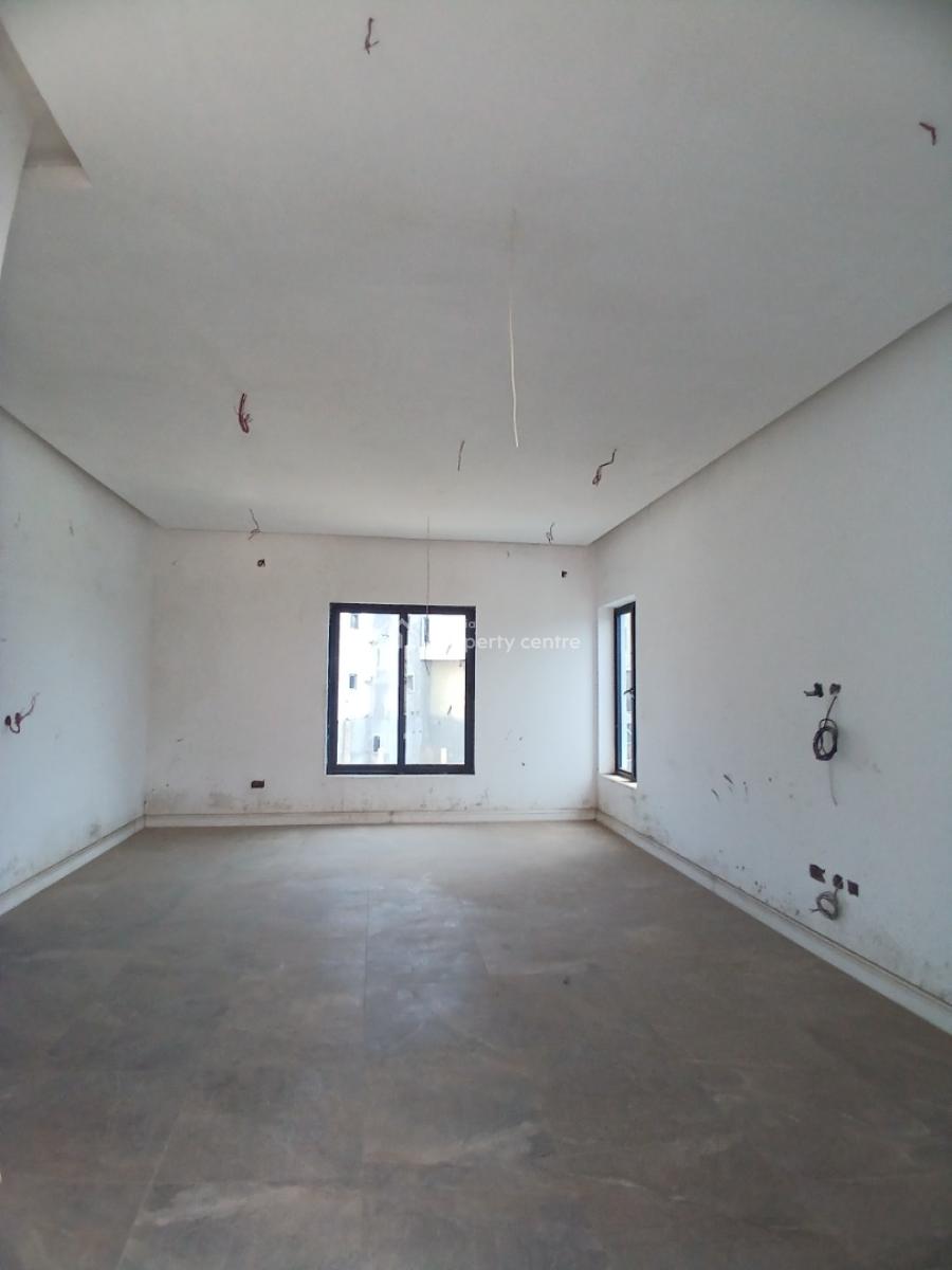 Well Built 5 Bedroom Detached Duplex with a Swimming Pool, Guzape Abuja Diplomatic Zone, Guzape District, Abuja, Detached Duplex for Sale