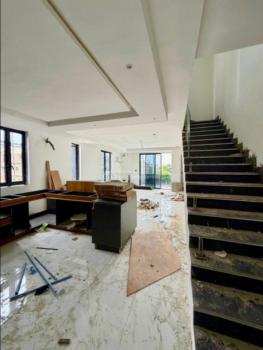 Luxury 2 Bedroom Maisonette, Off Admitality Way, Lekki Phase 1, Lekki, Lagos, Flat / Apartment for Sale