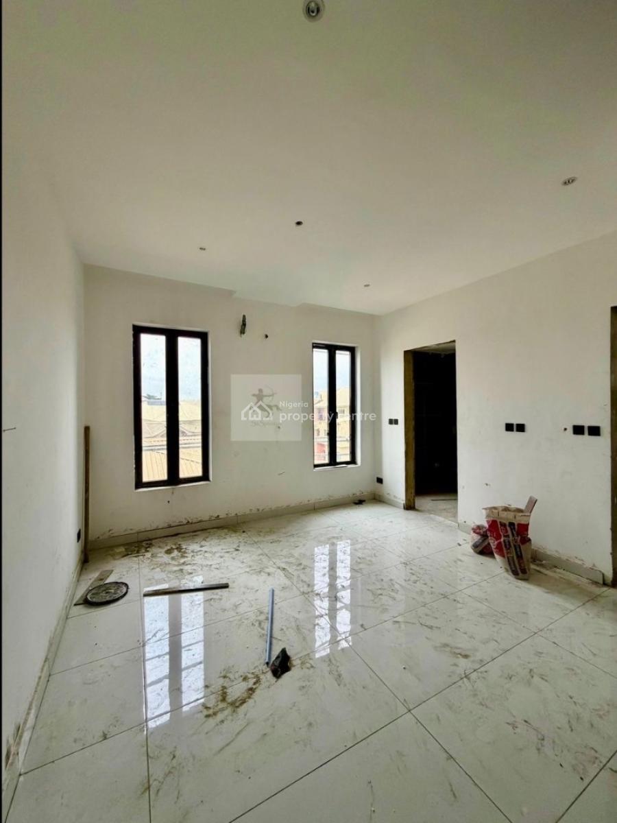 Luxury 2 Bedroom Maisonette, Off Admitality Way, Lekki Phase 1, Lekki, Lagos, Flat / Apartment for Sale