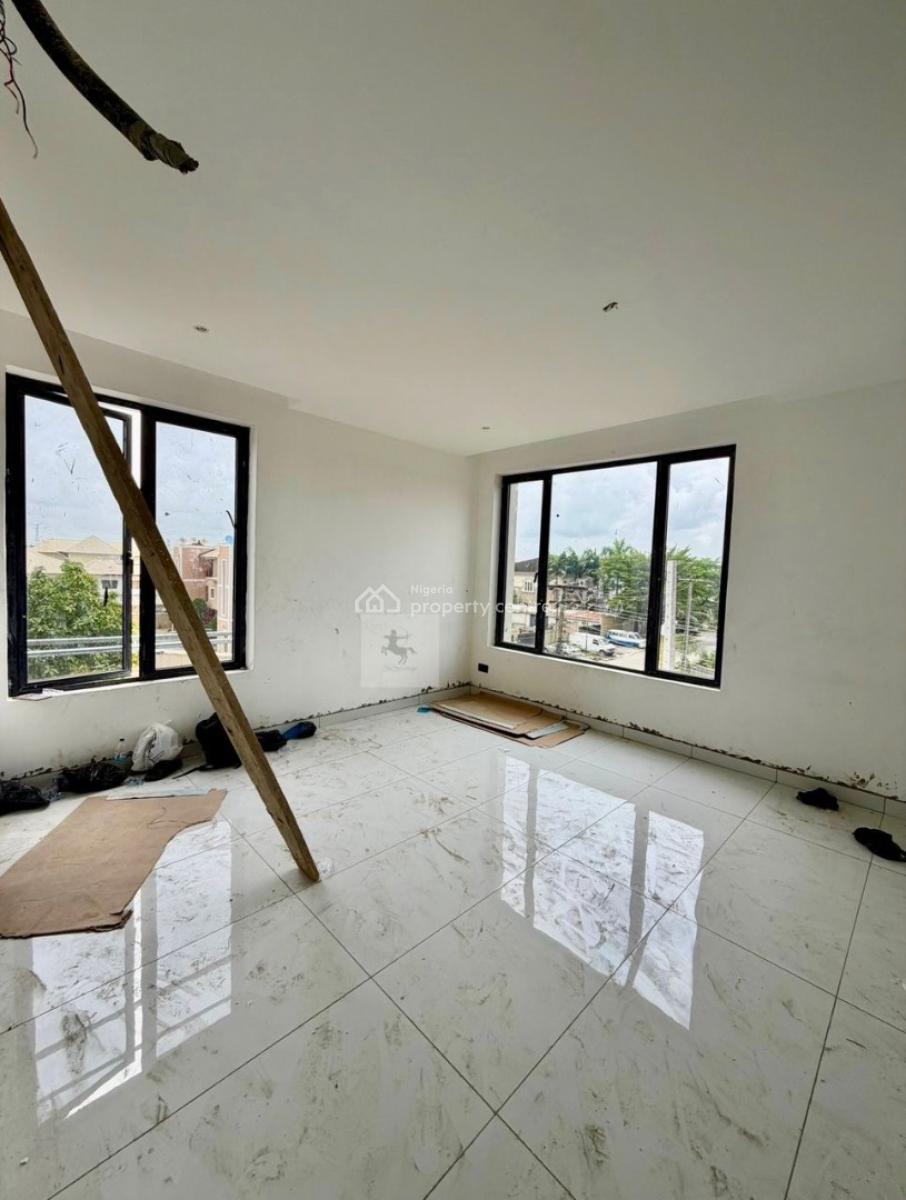 Luxury 2 Bedroom Maisonette, Off Admitality Way, Lekki Phase 1, Lekki, Lagos, Flat / Apartment for Sale