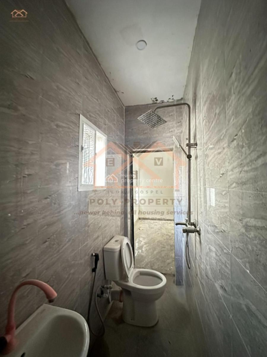 1-bedroom Apartment, Atoyebi Courts, Basorun, Ibadan, Oyo, House for Sale