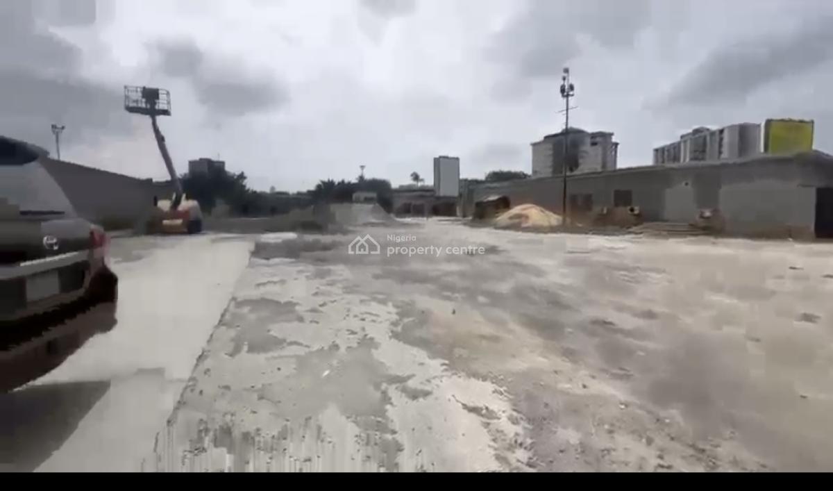 Waterfront 5400sqm   *location:* Oyinkan Abayomi Drive (queens Drive), Oyinkan Abayomi Drive (queens Drive), Old Ikoyi, Ikoyi, Lagos, Mixed-use Land for Sale