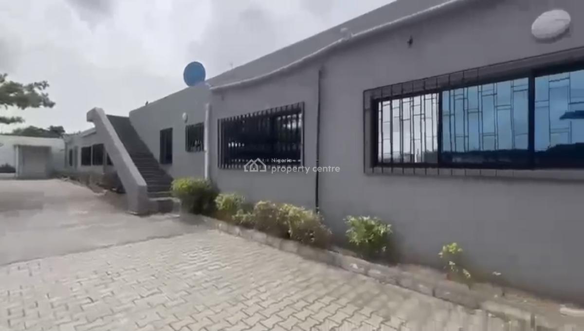 Waterfront 5400sqm   *location:* Oyinkan Abayomi Drive (queens Drive), Oyinkan Abayomi Drive (queens Drive), Old Ikoyi, Ikoyi, Lagos, Mixed-use Land for Sale
