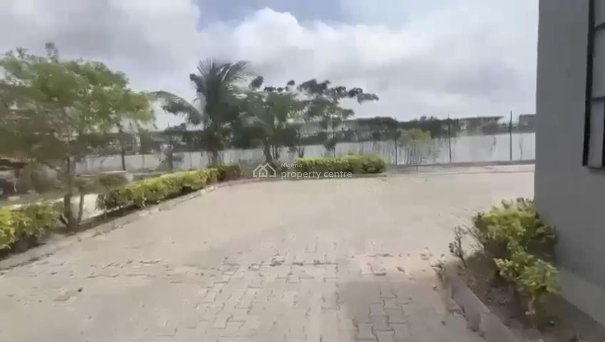 Waterfront 5400sqm   *location:* Oyinkan Abayomi Drive (queens Drive), Oyinkan Abayomi Drive (queens Drive), Old Ikoyi, Ikoyi, Lagos, Mixed-use Land for Sale