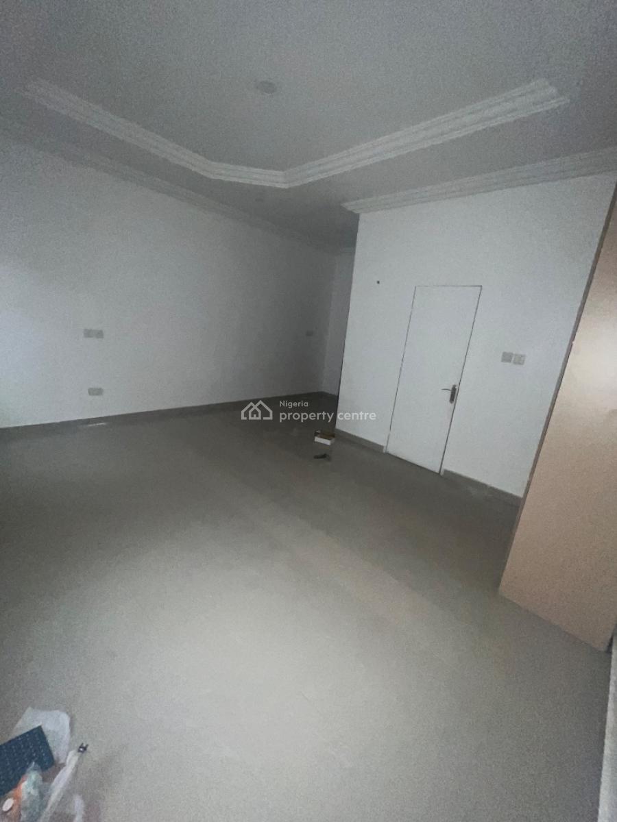 Parlour & En-suite Masters Bedroom with Balcony, Chevron Lekki, Lekki, Lagos, Mini Flat (room and Parlour) for Rent