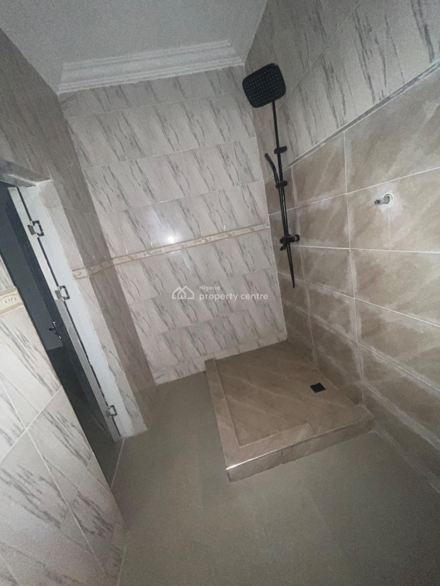 Parlour & En-suite Masters Bedroom with Balcony, Chevron Lekki, Lekki, Lagos, Mini Flat (room and Parlour) for Rent
