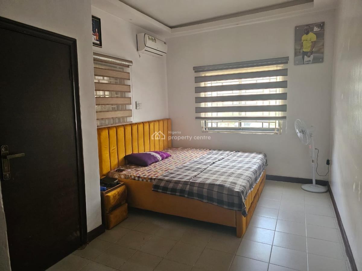 a Lovely Spacious 3 Bedroom Flat Ensuite Ground Floor, Femi Okunu Estate 3, Lekki Phase 2, Lekki, Lagos, Flat / Apartment for Sale