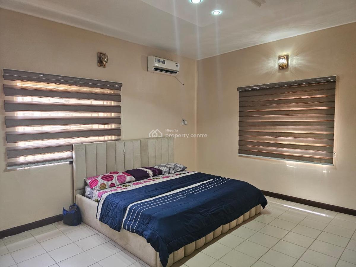 a Lovely Spacious 3 Bedroom Flat Ensuite Ground Floor, Femi Okunu Estate 3, Lekki Phase 2, Lekki, Lagos, Flat / Apartment for Sale