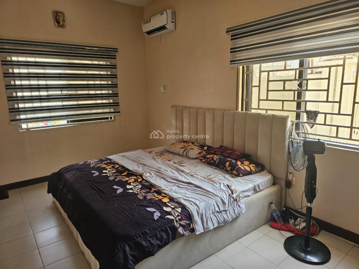 a Lovely Spacious 3 Bedroom Flat Ensuite Ground Floor, Femi Okunu Estate 3, Lekki Phase 2, Lekki, Lagos, Flat / Apartment for Sale