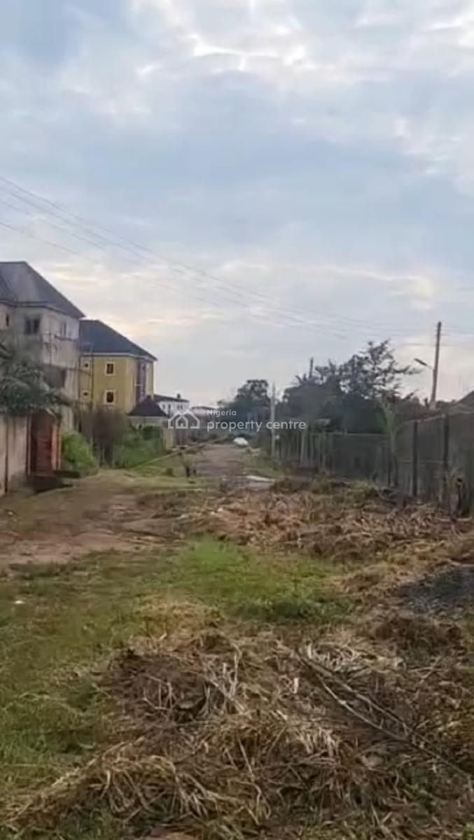 Distress Land Measuring 918 Sqm, Emene, Enugu, Enugu, Mixed-use Land for Sale