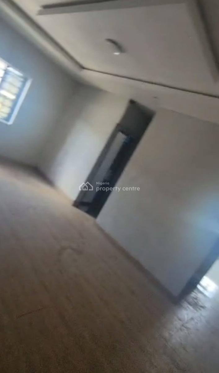 Newly Built, Executive, Standard Spacious 2 Bedroom Apartment Upstairs, Off Morrocco Road,, Shomolu, Lagos, Flat / Apartment for Rent