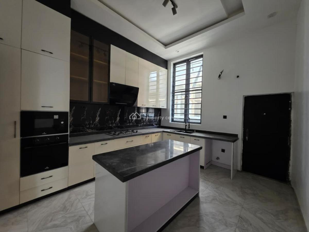 Executive 4-bedroom Semi-detached Duplex with Bq in Prime Chevron Axis, Chevron Axis, Lekki, Lagos, Semi-detached Duplex for Rent