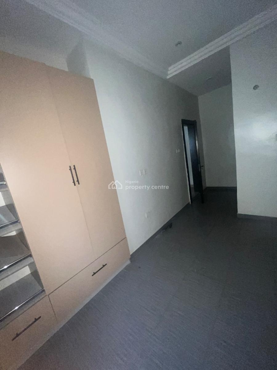 Spacious En-suite Semi Masters Bedroom, Chevron Lekki, Lekki, Lagos, Self Contain (single Rooms) for Rent